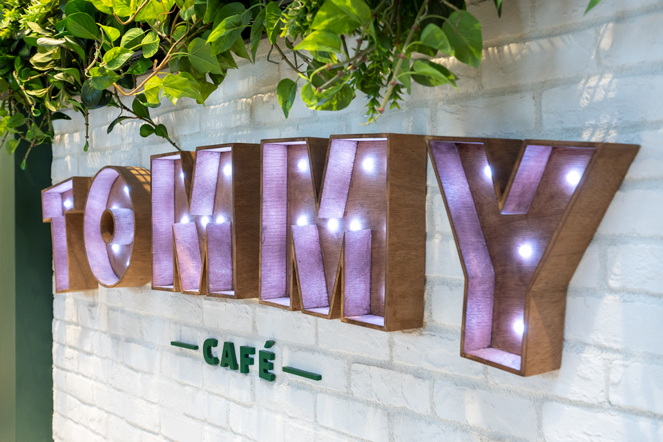 Tommy-Cafe,-CF-Promenades-St-Bruno—Photo-11